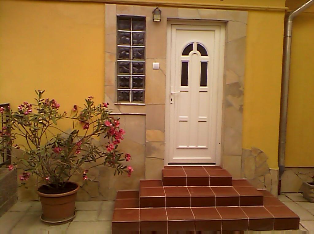 شقة Apartman Sas 6 Hajdúszoboszló الغرفة الصورة